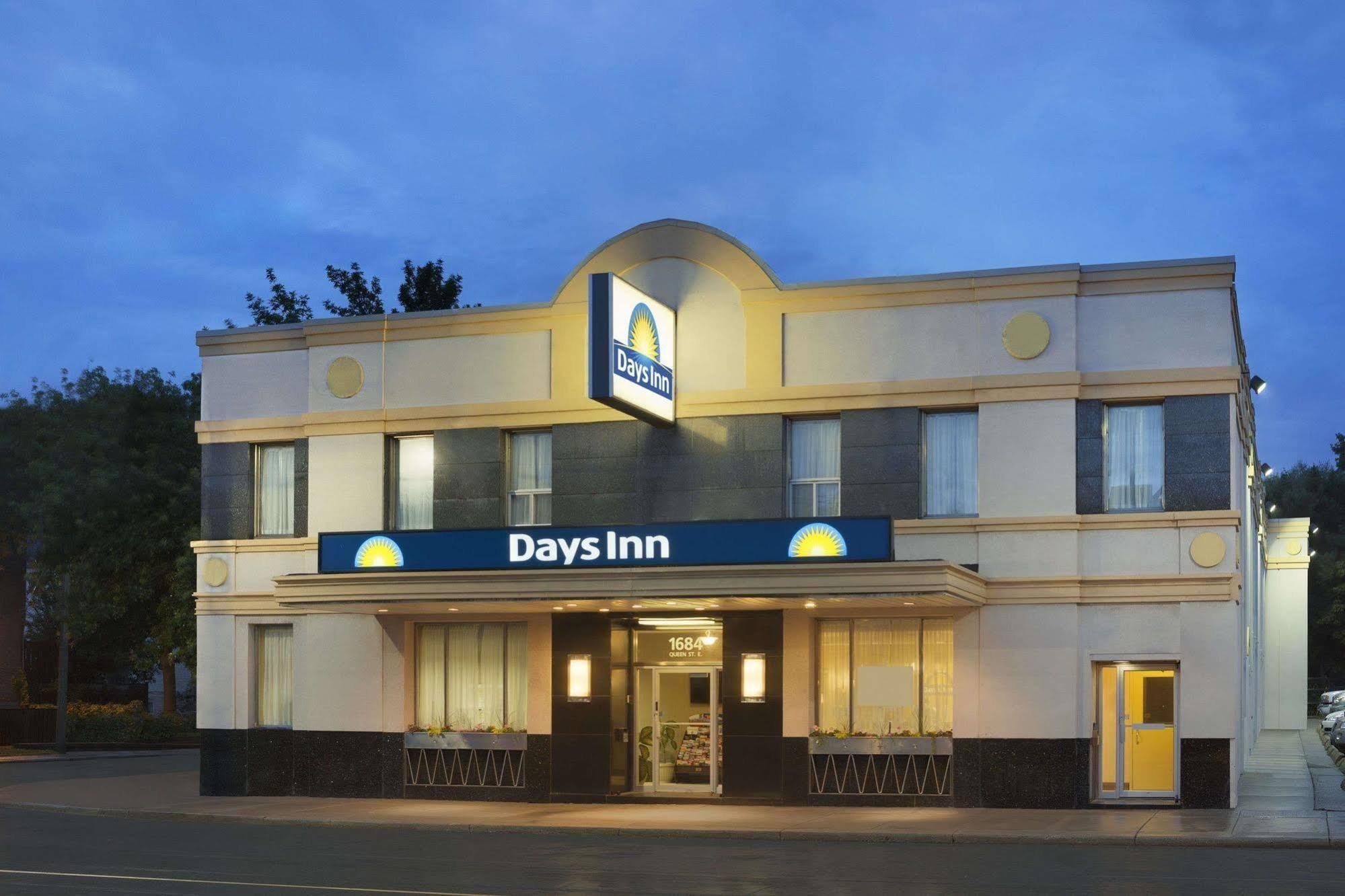 Days Inn By Wyndham Toronto East Beaches エクステリア 写真